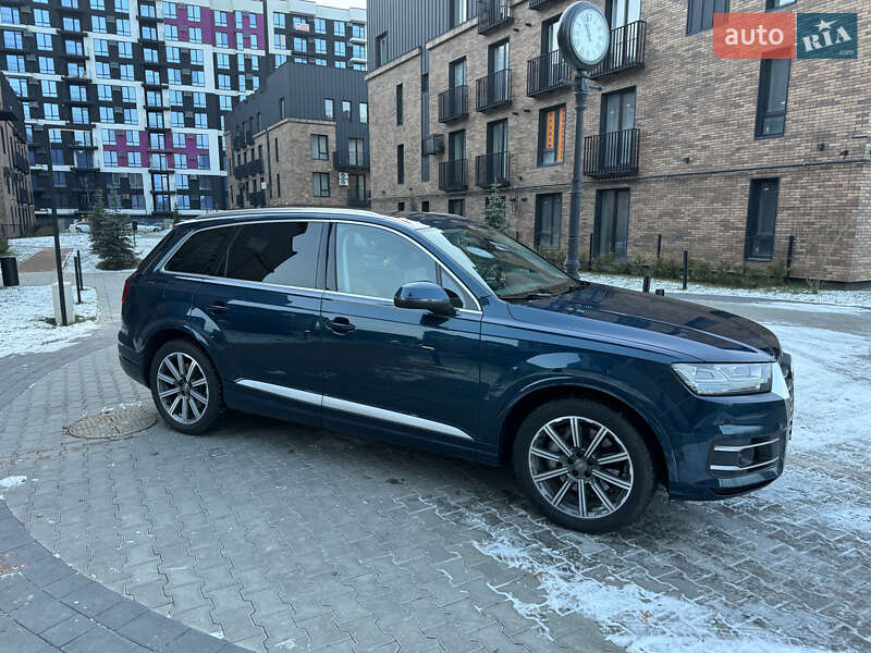 Позашляховик / Кросовер Audi Q7 2017 в Івано-Франківську