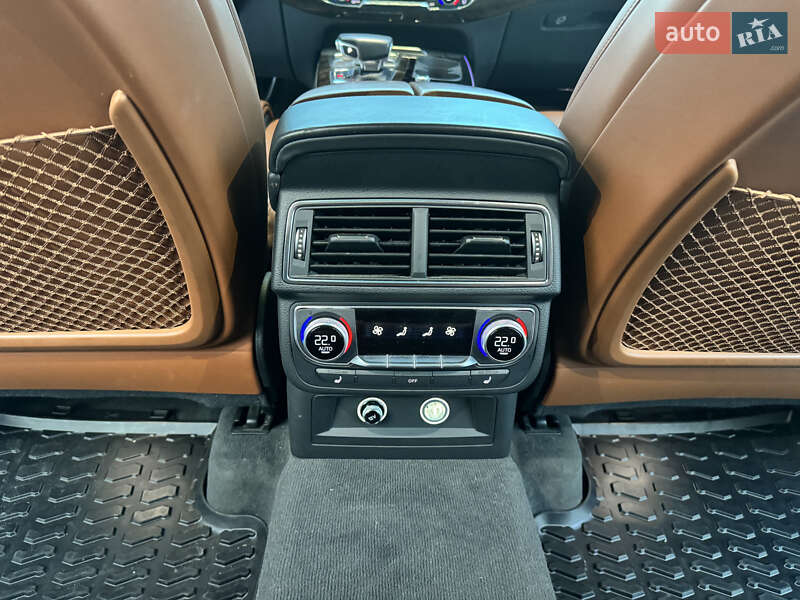 Позашляховик / Кросовер Audi Q7 2017 в Івано-Франківську