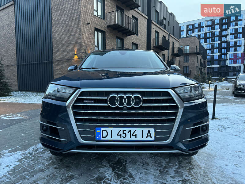Позашляховик / Кросовер Audi Q7 2017 в Івано-Франківську