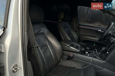Позашляховик / Кросовер Audi Q7 2010 в 