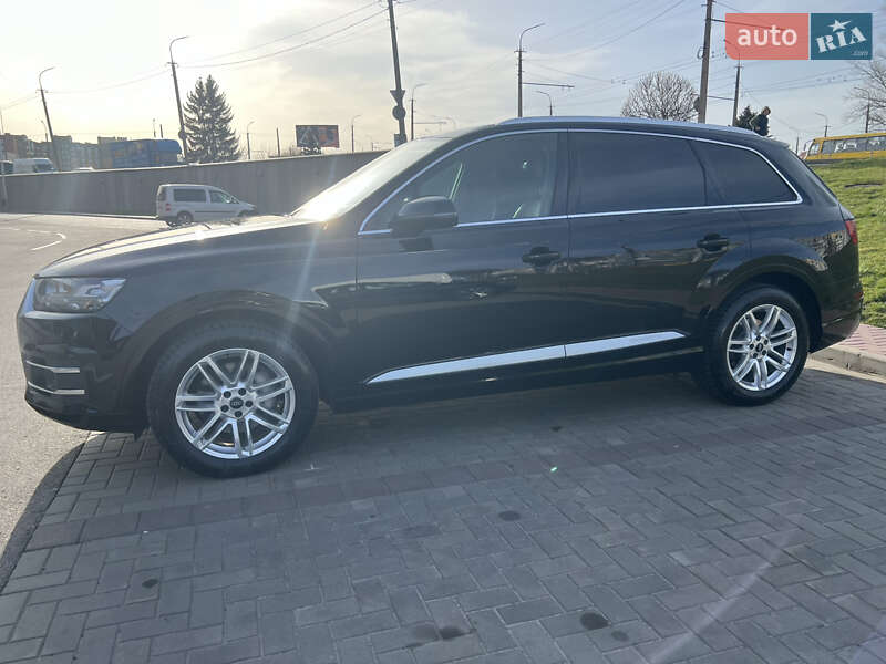 Внедорожник / Кроссовер Audi Q7 2016 в Луцке