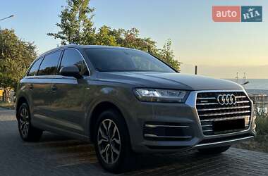 Позашляховик / Кросовер Audi Q7 2016 в Одесі