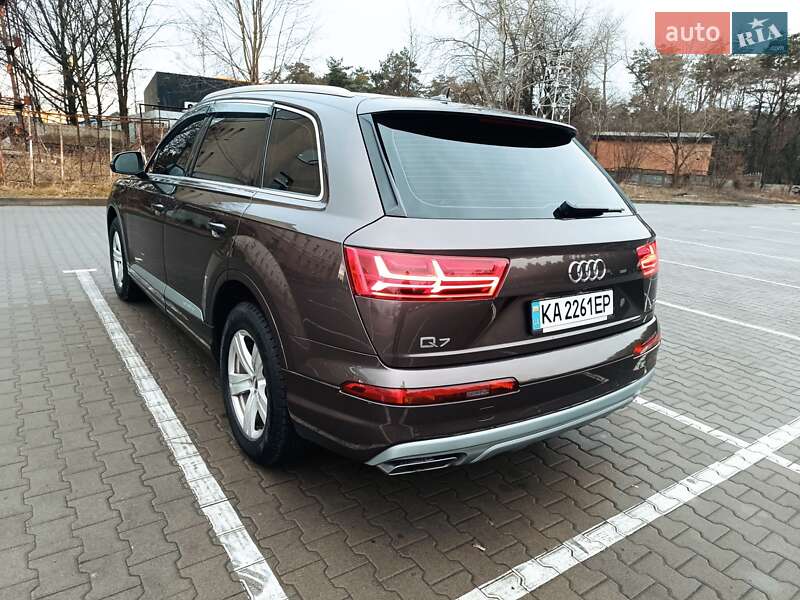 Позашляховик / Кросовер Audi Q7 2017 в Чернігові фото 16 Позашляховик / Кросовер Audi Q7 2017 в Чернігові
