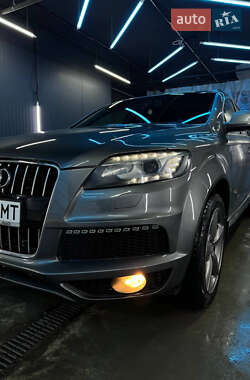 Позашляховик / Кросовер Audi Q7 2015 в Львові