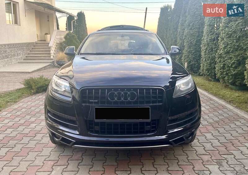 Позашляховик / Кросовер Audi Q7 2014 в Чернівцях