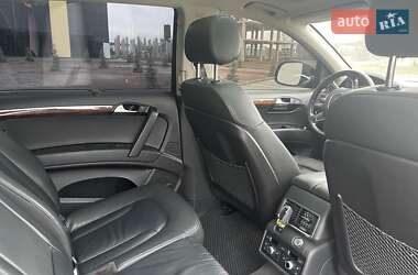 Позашляховик / Кросовер Audi Q7 2014 в Чернівцях