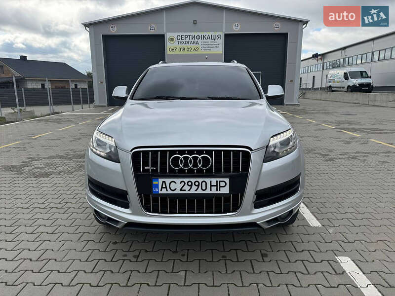 Позашляховик / Кросовер Audi Q7 2012 в Нововолинську