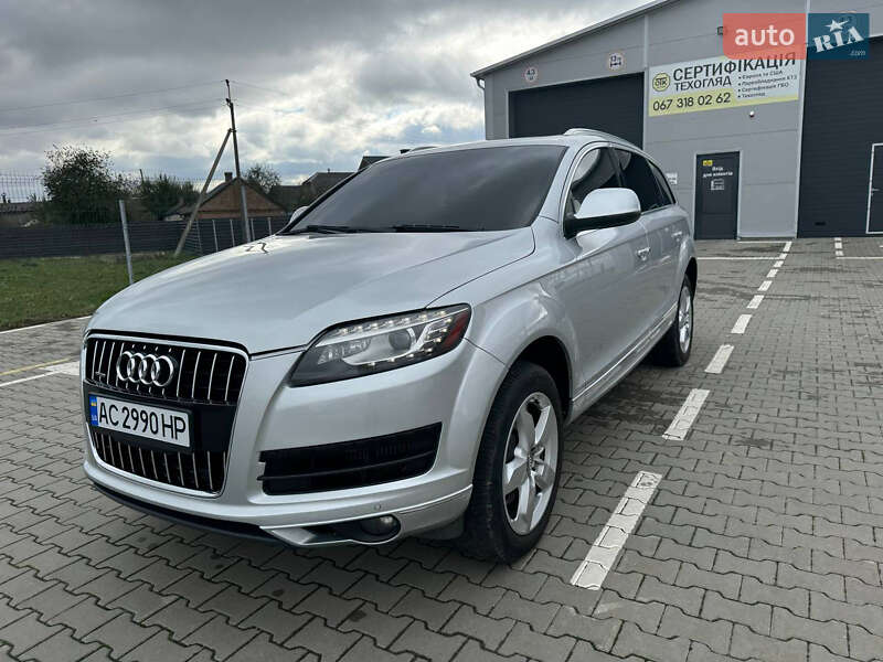 Позашляховик / Кросовер Audi Q7 2012 в Нововолинську