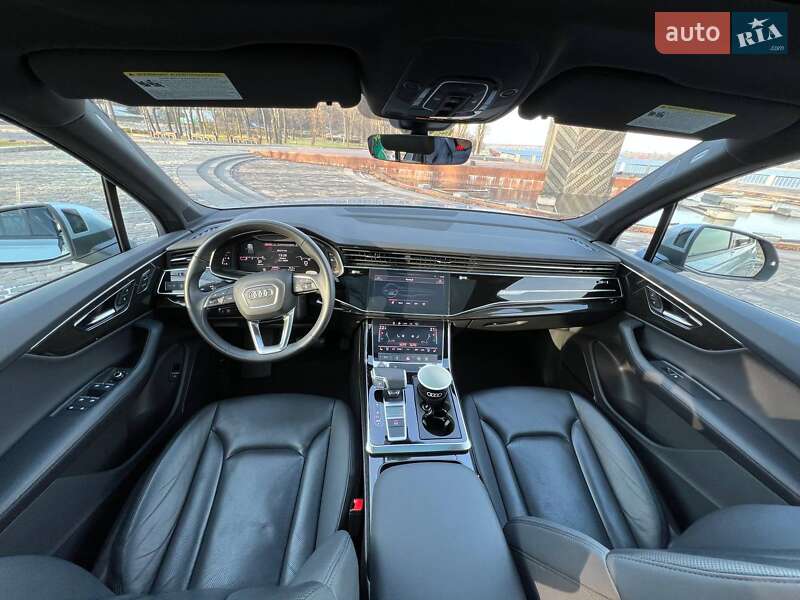 Внедорожник / Кроссовер Audi Q7 2021 в Киеве