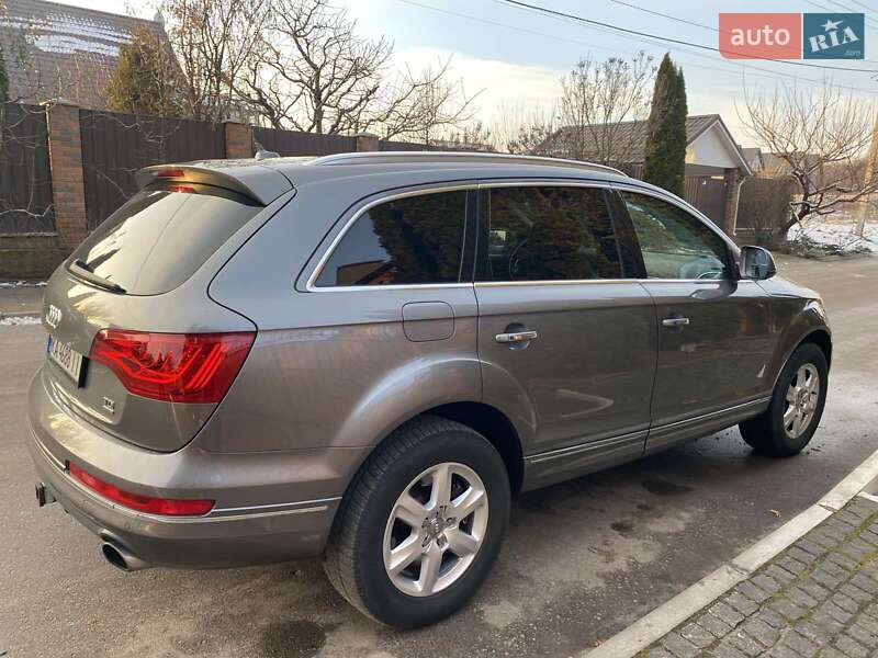 Внедорожник / Кроссовер Audi Q7 2015 в Киеве