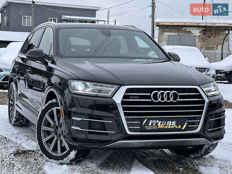 Позашляховик / Кросовер Audi Q7 2017 в Стрию