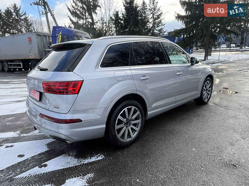 Внедорожник / Кроссовер Audi Q7 2018 в Ровно