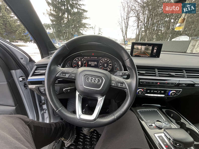 Внедорожник / Кроссовер Audi Q7 2018 в Ровно