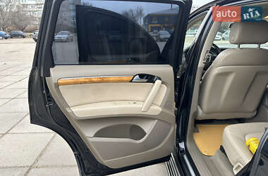 Позашляховик / Кросовер Audi Q7 2009 в 