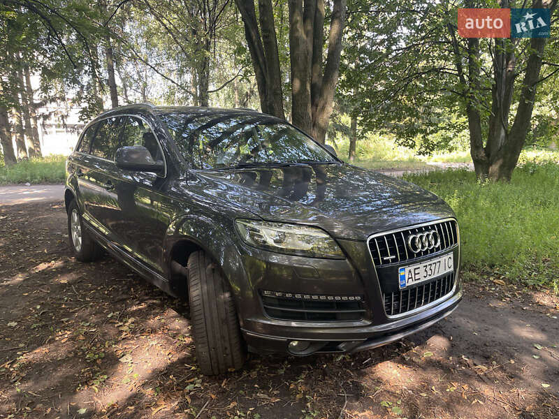 Позашляховик / Кросовер Audi Q7 2010 в Дніпрі фото 2 Позашляховик / Кросовер Audi Q7 2010 в Дніпрі