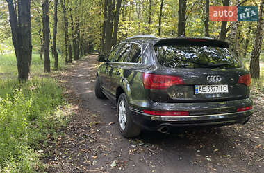 Внедорожник / Кроссовер Audi Q7 2010 в 
