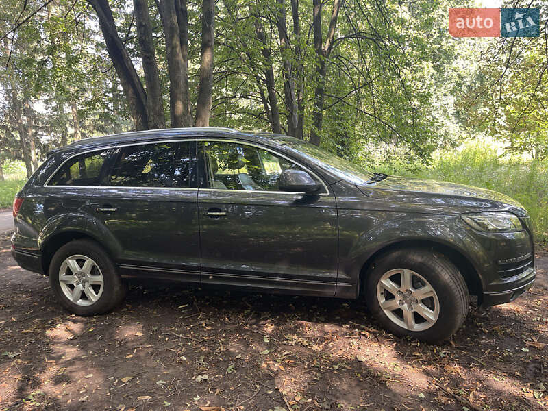 Позашляховик / Кросовер Audi Q7 2010 в Дніпрі фото 6 Позашляховик / Кросовер Audi Q7 2010 в Дніпрі