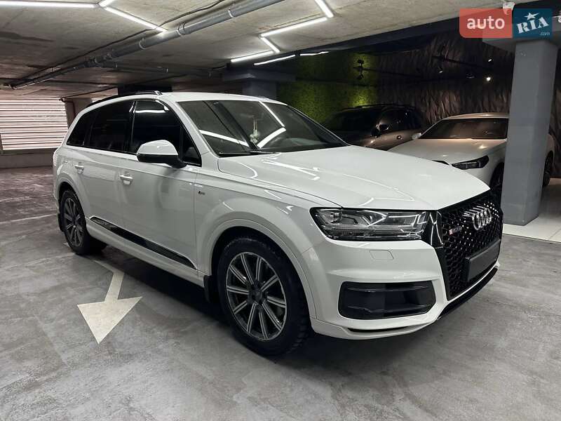 Внедорожник / Кроссовер Audi Q7 2017 в Николаевском