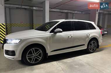 Позашляховик / Кросовер Audi Q7 2017 в Миколаївському