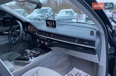 Позашляховик / Кросовер Audi Q7 2017 в Львові