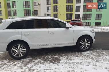 Позашляховик / Кросовер Audi Q7 2015 в Рівному