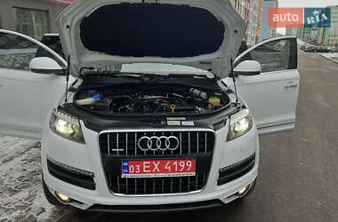 Позашляховик / Кросовер Audi Q7 2015 в Рівному