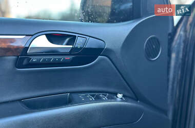 Внедорожник / Кроссовер Audi Q7 2012 в 