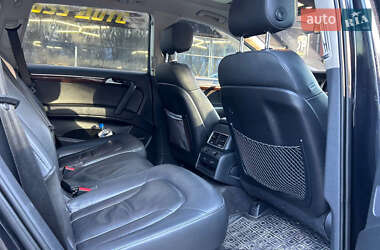 Внедорожник / Кроссовер Audi Q7 2012 в 