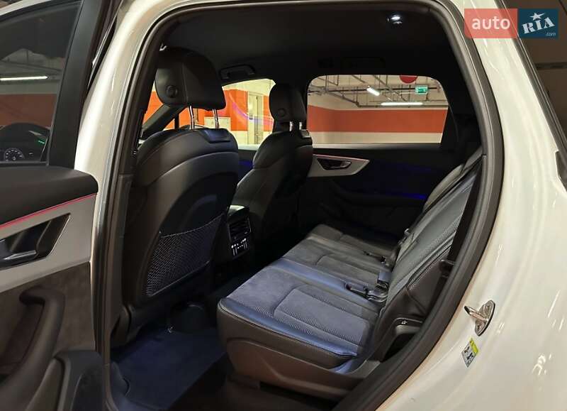 Внедорожник / Кроссовер Audi Q7 2020 в Львове фото 7 Внедорожник / Кроссовер Audi Q7 2020 в Львове