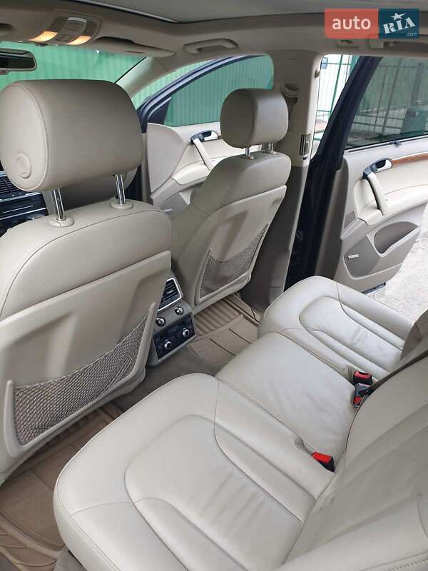 Позашляховик / Кросовер Audi Q7 2013 в Миколаєві