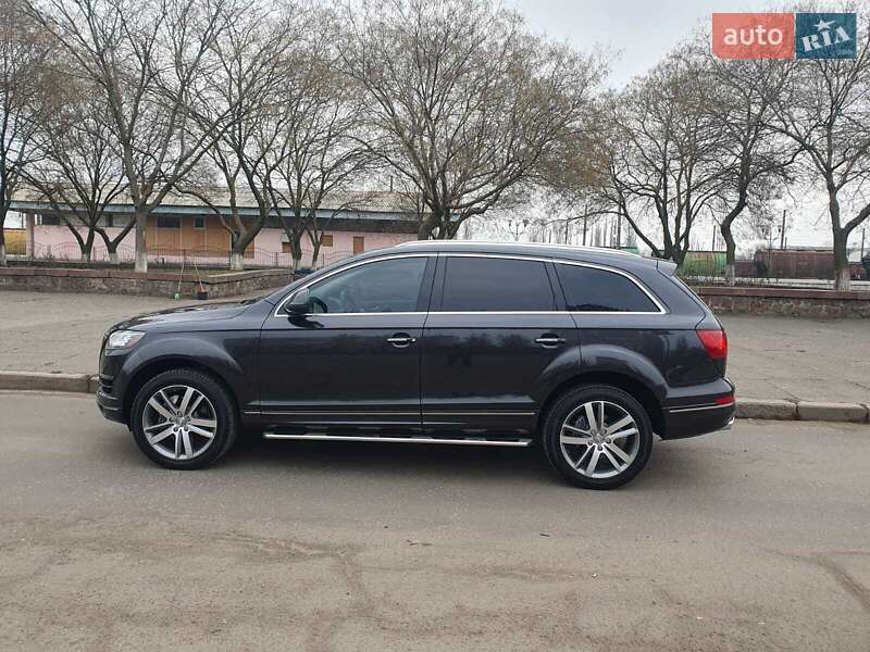 Позашляховик / Кросовер Audi Q7 2013 в Миколаєві