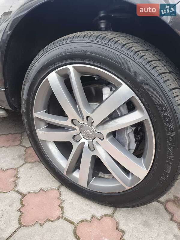 Позашляховик / Кросовер Audi Q7 2013 в Миколаєві