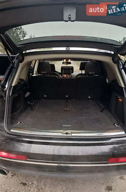 Внедорожник / Кроссовер Audi Q7 2013 в 