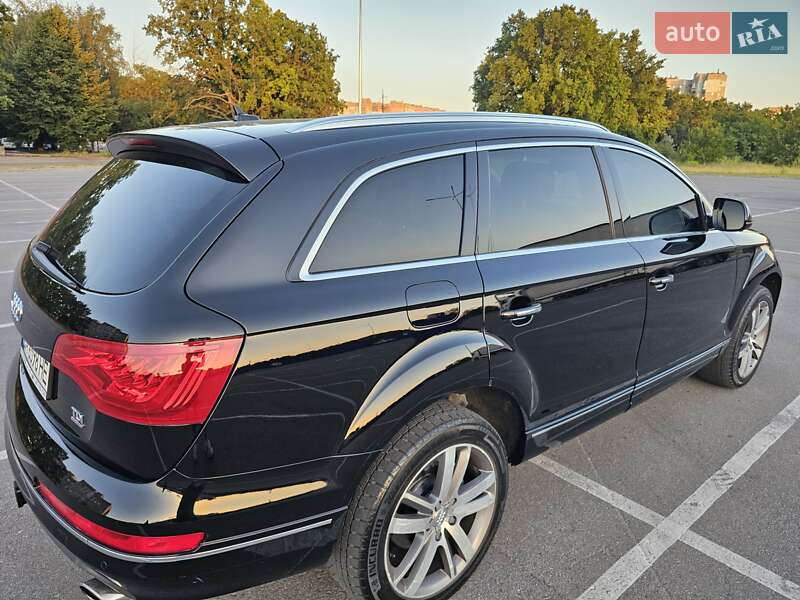 Внедорожник / Кроссовер Audi Q7 2013 в Кропивницком
