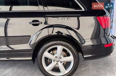 Позашляховик / Кросовер Audi Q7 2012 в Львові