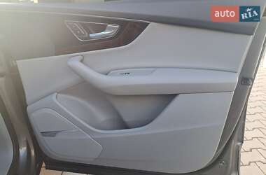 Внедорожник / Кроссовер Audi Q7 2016 в Хмельницком