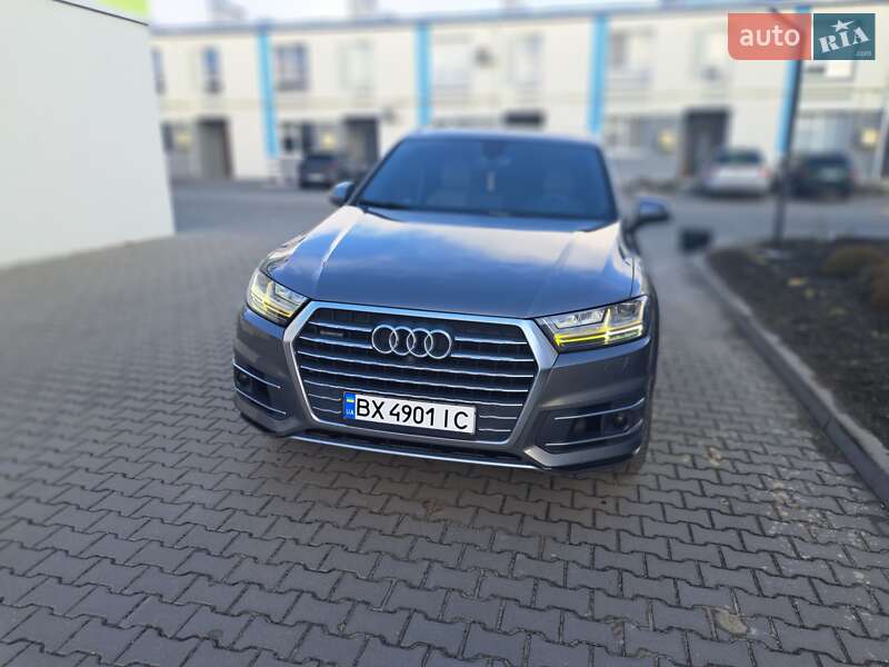 Позашляховик / Кросовер Audi Q7 2016 в Хмельницькому