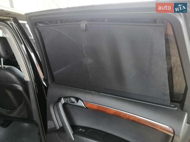 Внедорожник / Кроссовер Audi Q7 2013 в Луцке