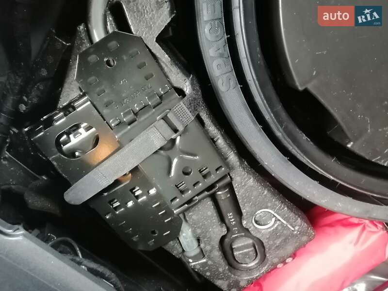 Внедорожник / Кроссовер Audi Q7 2013 в Луцке