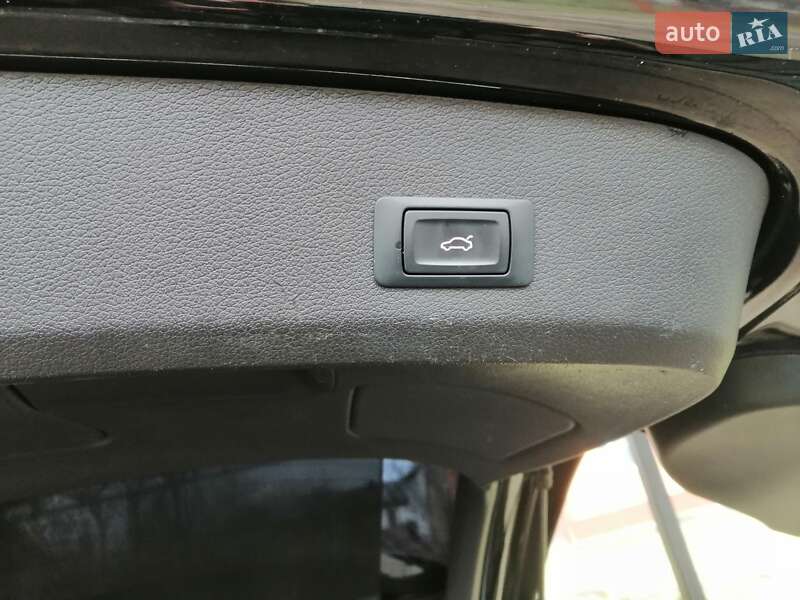 Внедорожник / Кроссовер Audi Q7 2013 в Луцке