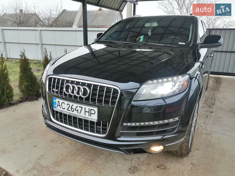 Внедорожник / Кроссовер Audi Q7 2013 в Луцке