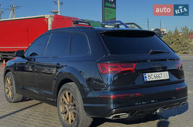 Позашляховик / Кросовер Audi Q7 2016 в Львові