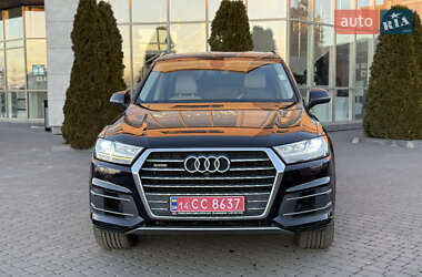 Внедорожник / Кроссовер Audi Q7 2016 в 