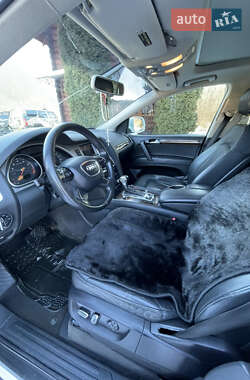 Внедорожник / Кроссовер Audi Q7 2011 в 