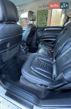 Внедорожник / Кроссовер Audi Q7 2011 в 