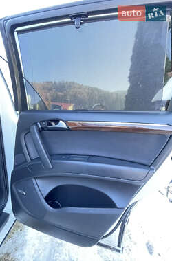 Внедорожник / Кроссовер Audi Q7 2011 в 