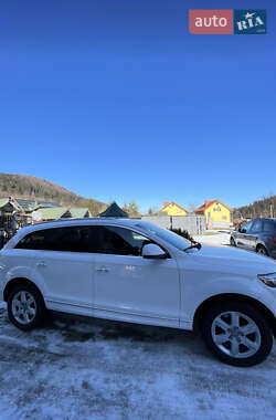 Внедорожник / Кроссовер Audi Q7 2011 в 