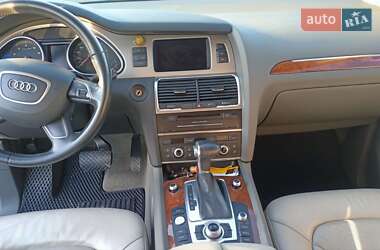 Позашляховик / Кросовер Audi Q7 2014 в 