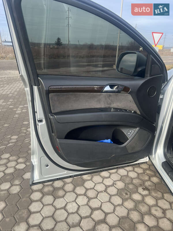 Позашляховик / Кросовер Audi Q7 2008 в Кременці