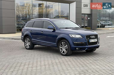 Позашляховик / Кросовер Audi Q7 2015 в Львові